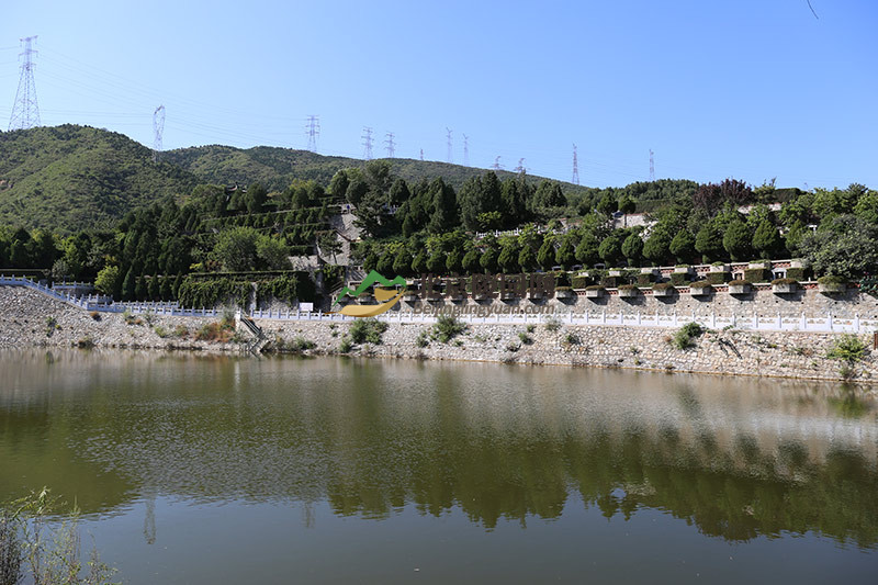万佛华侨陵园水系景观 万佛华侨陵园水系景观